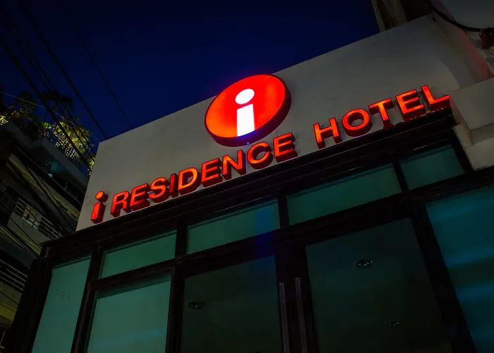 I Sathorn Hotel 3*