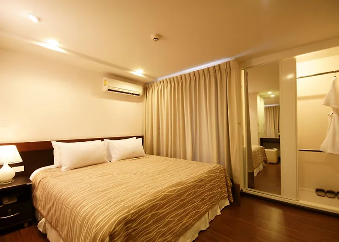 I Sathorn Hotel