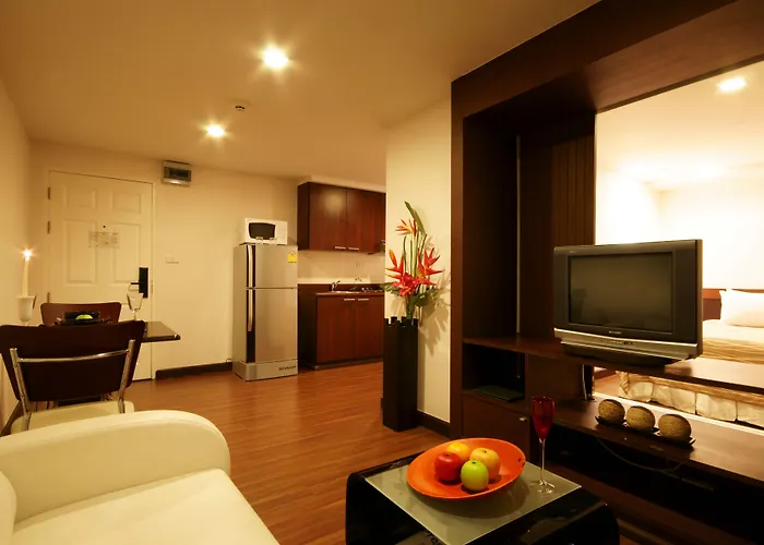 I Sathorn Hotel 3*