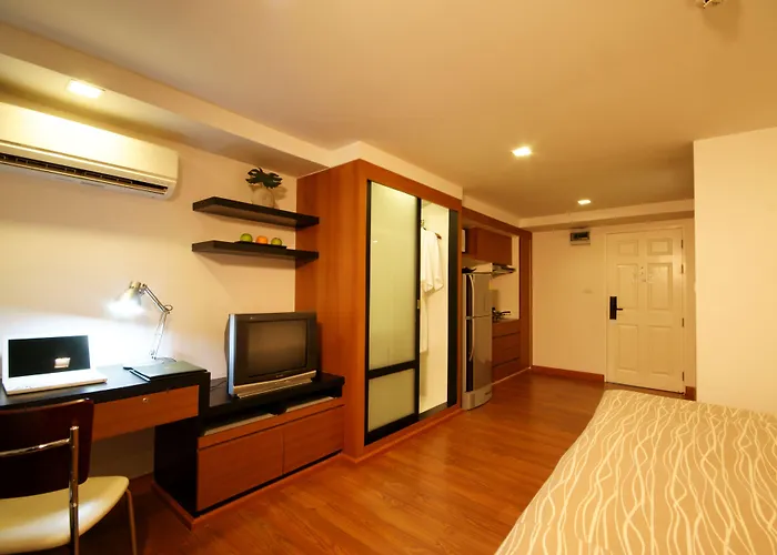 I Sathorn