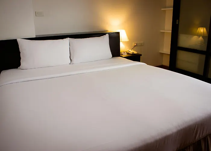 I Sathorn Hotel 3*