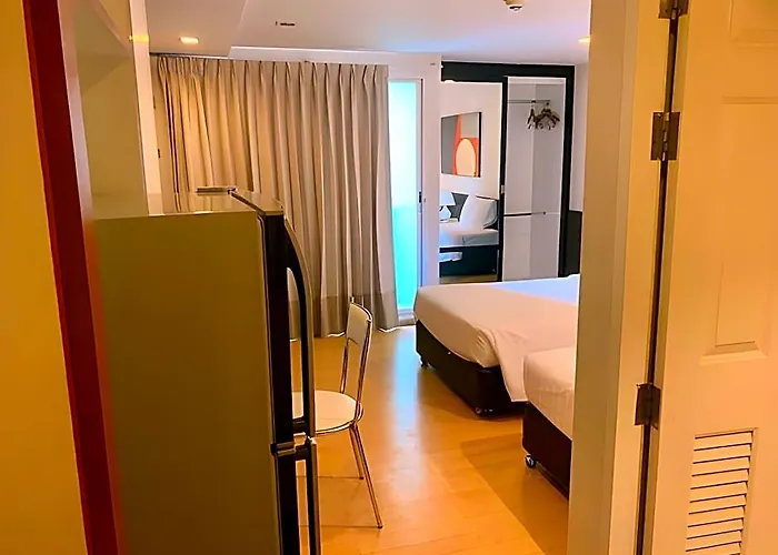 I Sathorn 3*