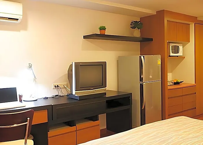 I Sathorn 3*