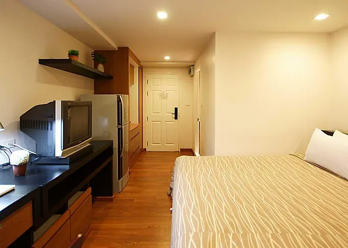 I Sathorn Hotel